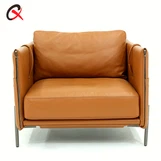 Gestoffeerde lederen fauteuil